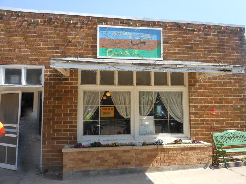This is the place to be in Circleville around lunch time.