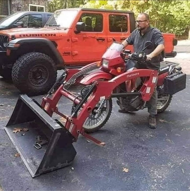 Front End Loader.jpg (121.98 KiB) Viewed 2085 times When you want to ride but there's yard work to do.
