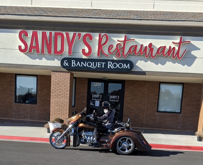 SANDY'S.jpg