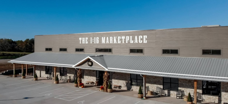 116 Marketplace-1.JPG