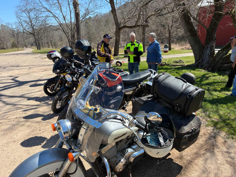 Mike Newlun, Fred Harmon and Marsha McClendon having a nice conversation. Love those beautiful Triumph Scramblers. Ted Terrel has a nice Shadow too. Looks like he’s ready for a cross country trip.