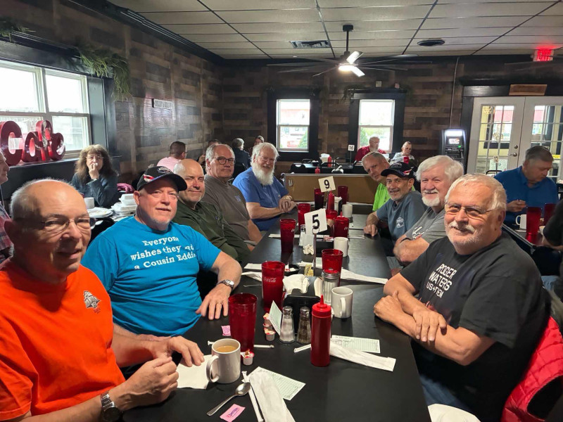I’m telling you .. that’s a handsome bunch. We love our Brenda’s breakfasts. Our favorite.