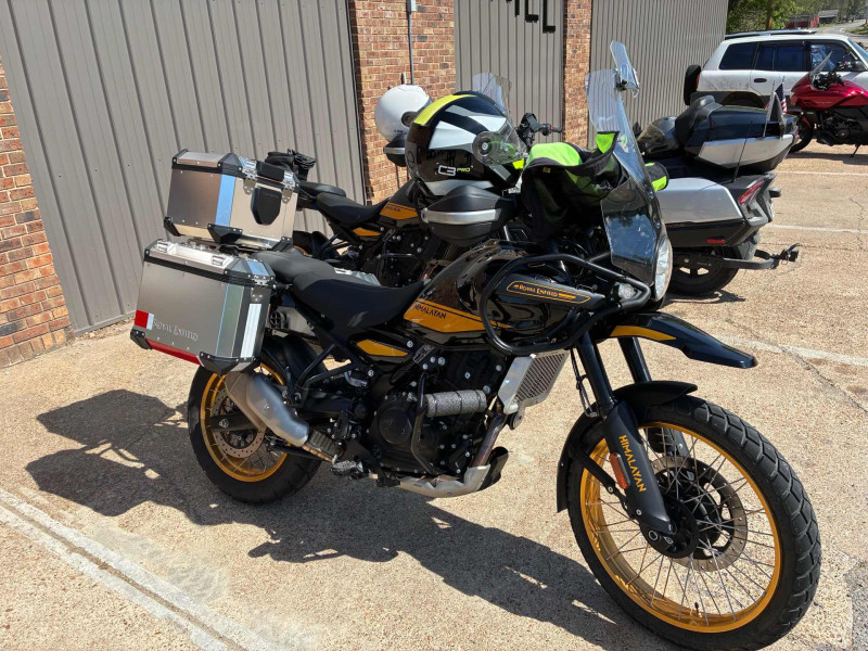 Junior and Shirley’s matching Himalyans. I hope your 120 mile ride back to Table Rock Lake was good. The wind was whipping around for sure.