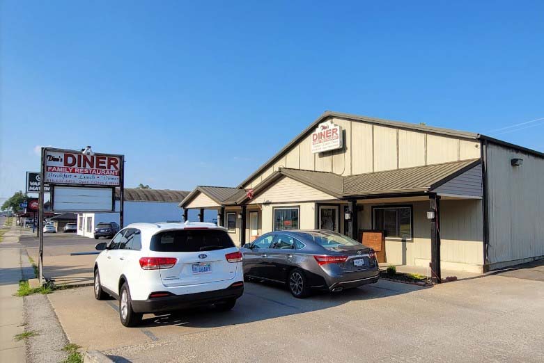 Dino's Diner - Cameron Mo-5.jpg