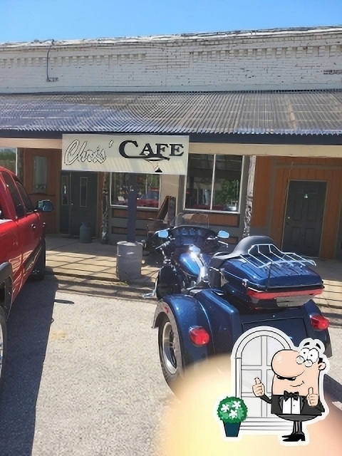batch_r20e-Chris-Cafe-exterior-2025-09.jpeg
