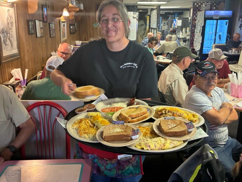 Great service and food !!!! Great little place. No Don, your waffle ain’t ready yet !