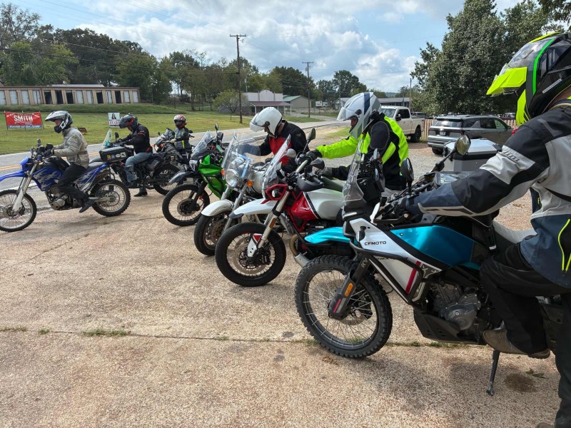 The dual sport riders were ready to go !! I hear they had a great time too. I will not miss the next one !